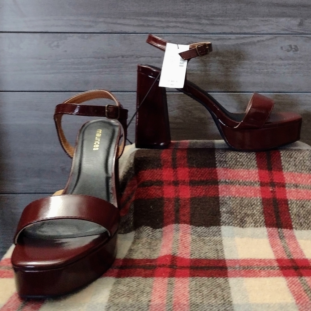 NWT Maurices " Tegan Patent Platform Heel" size 8 1/2, Ox Blood red/brwn/maroon
